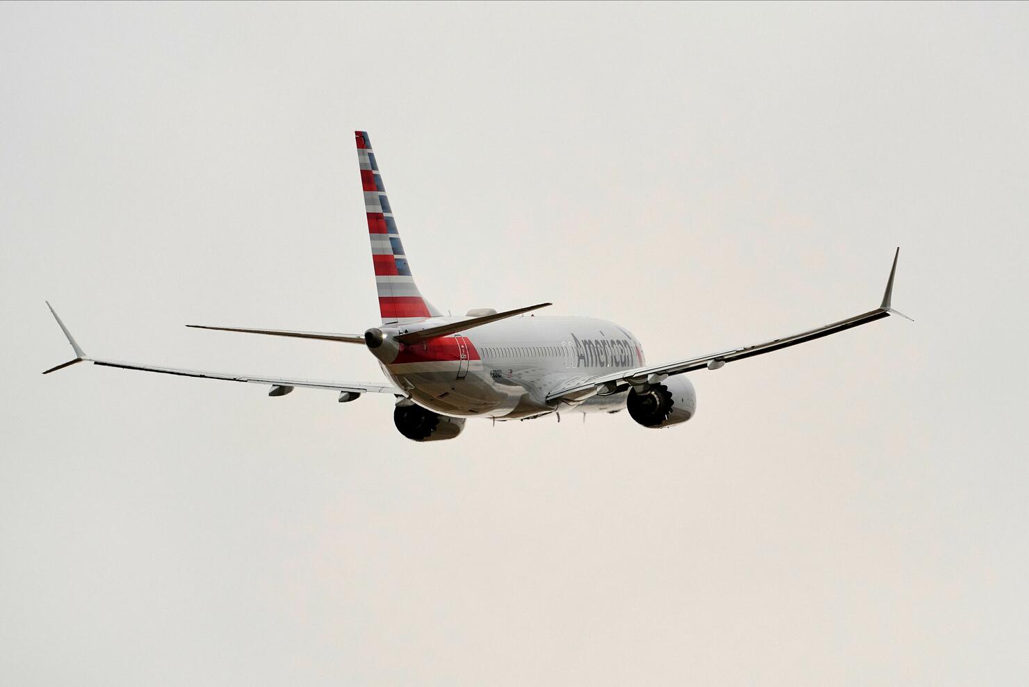 Police Called To Remove 'Disruptive Passenger' From Plane In Chicago