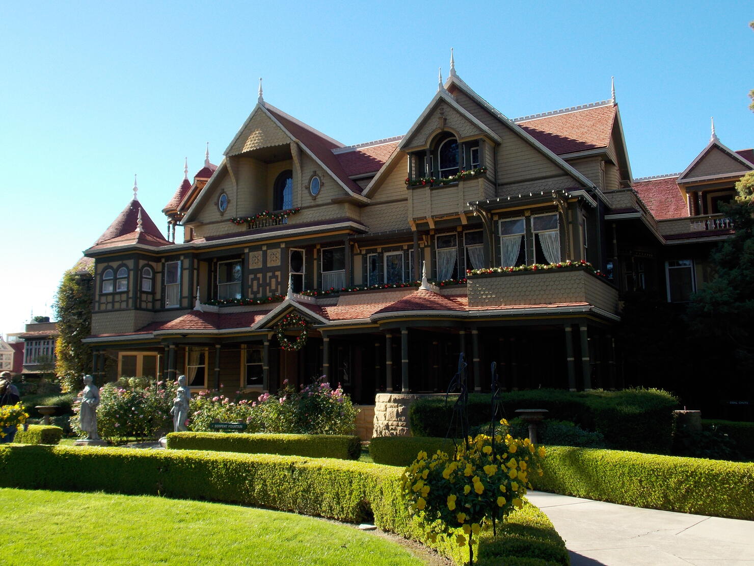 Winchester Mystery House