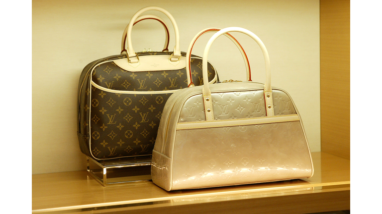 Louis Vuitton security guard foils would-be thieves at Stanford Shopping  Center, News, Palo Alto Online