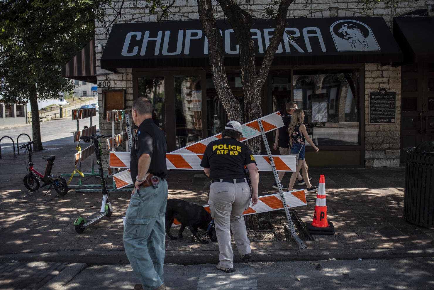 Suspect At Large After 13 Shot In Downtown Austin, Texas