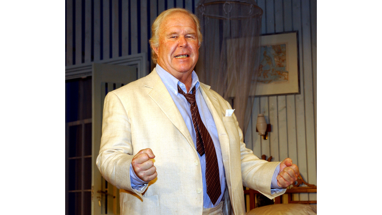 Cat on a Hot Tin Roof