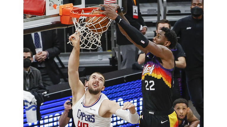 Los Angeles Clippers v Phoenix Suns - Game Two