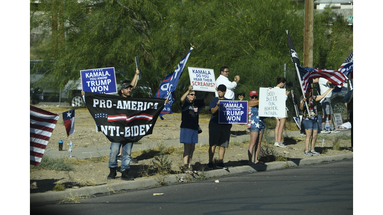 US-POLITICS-HARRIS-BORDER