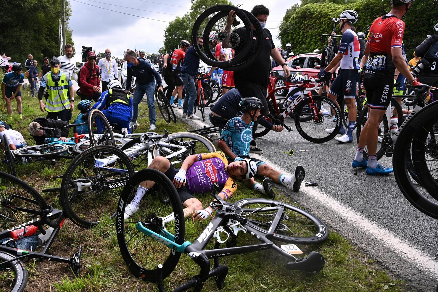 TOPSHOT-CYCLING-FRA-TDF2021-STAGE1