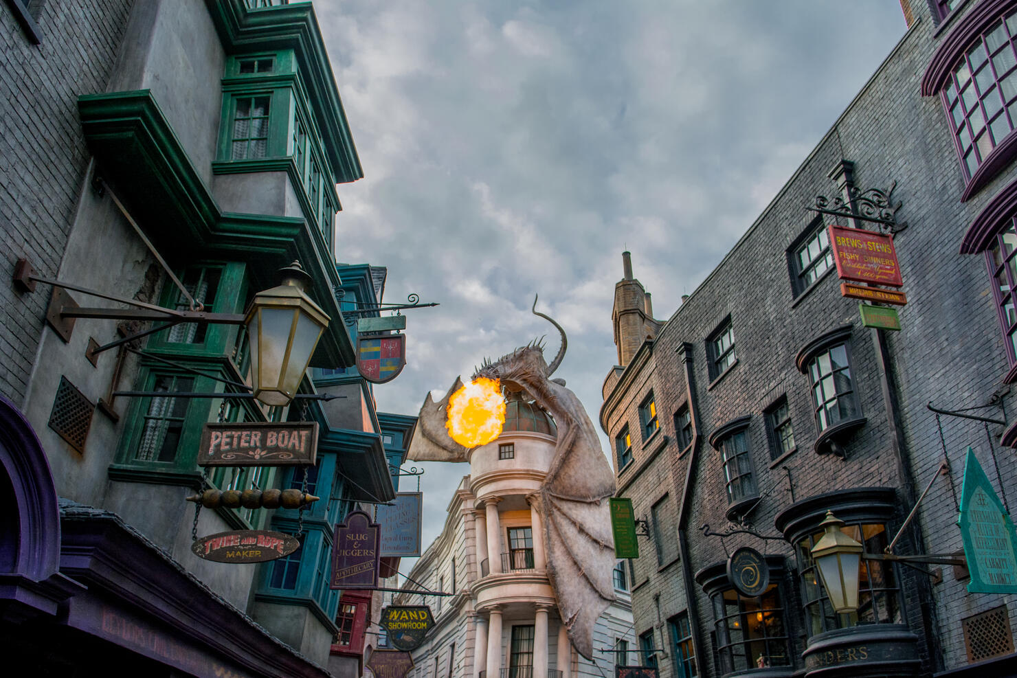 The Wizarding World of Harry Potter - Diagon Alley