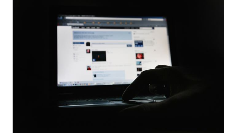 Social Networking Sites May Be Monitored By Security Services