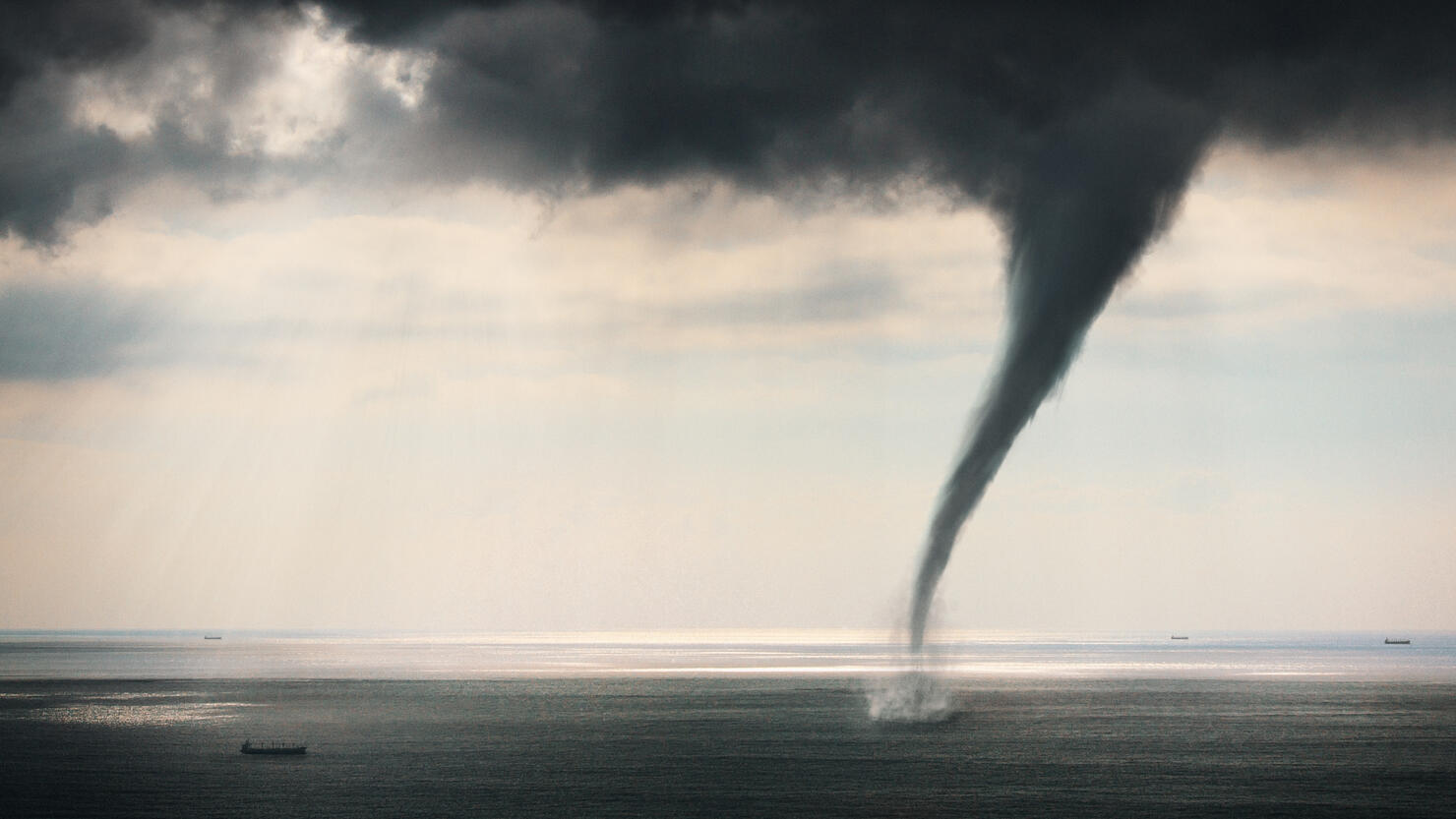 Tornado Sea view
