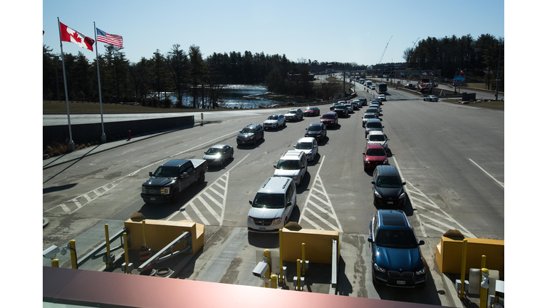 CANADA-US-VIRUS-HEALTH-BORDER