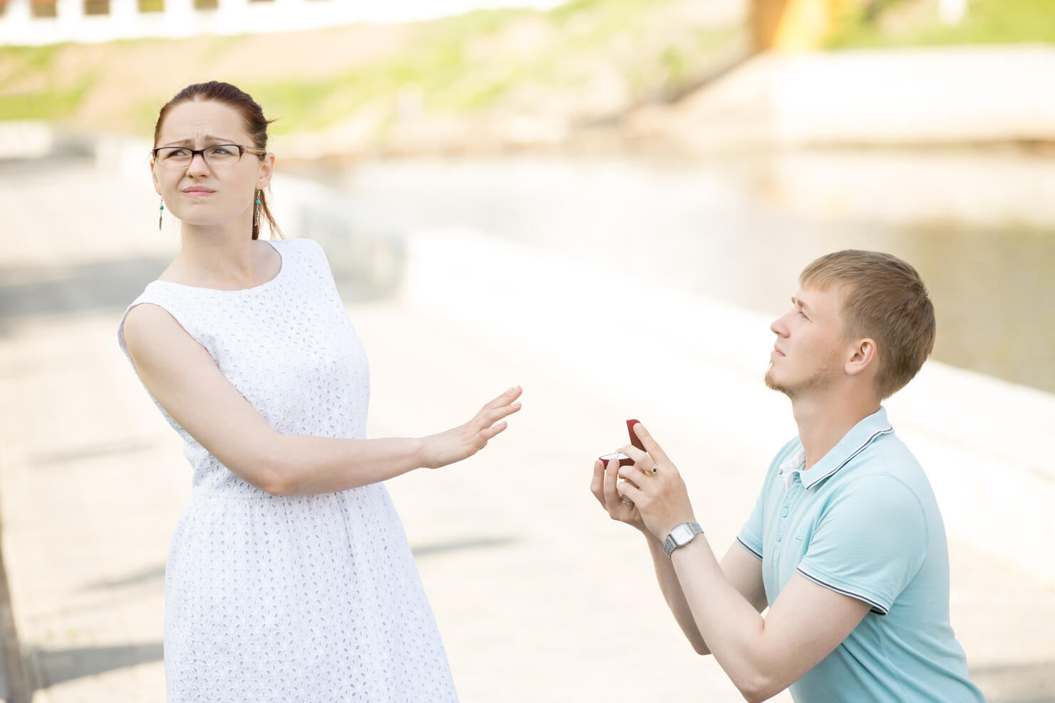 Woman refusing her boyfriend to marry after being proposed