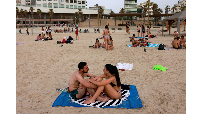 ISRAEL-HEALTH-VIRUS-MASKS