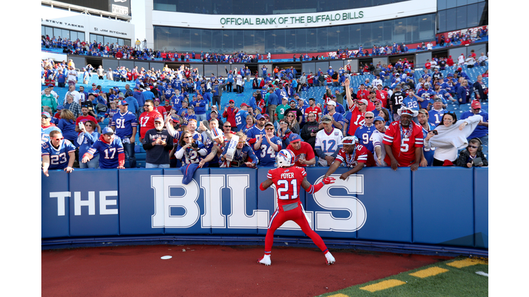 Miami Dolphins v Buffalo Bills