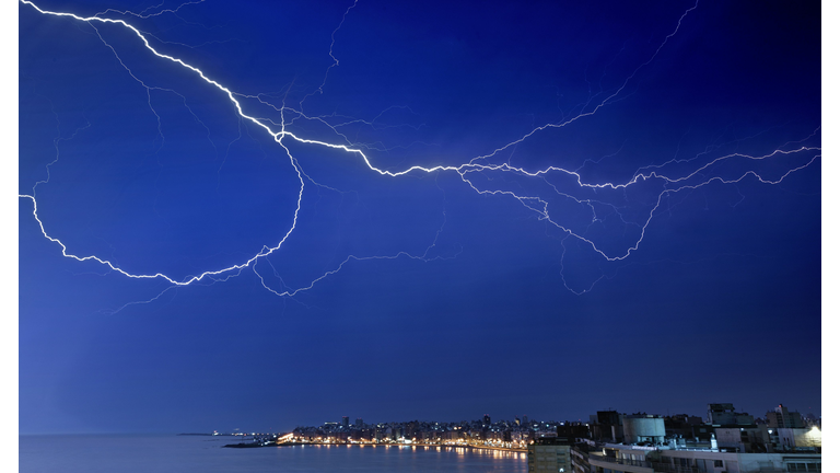 URUGUAY-WEATHER-STORM-LIGHTNING BOLT