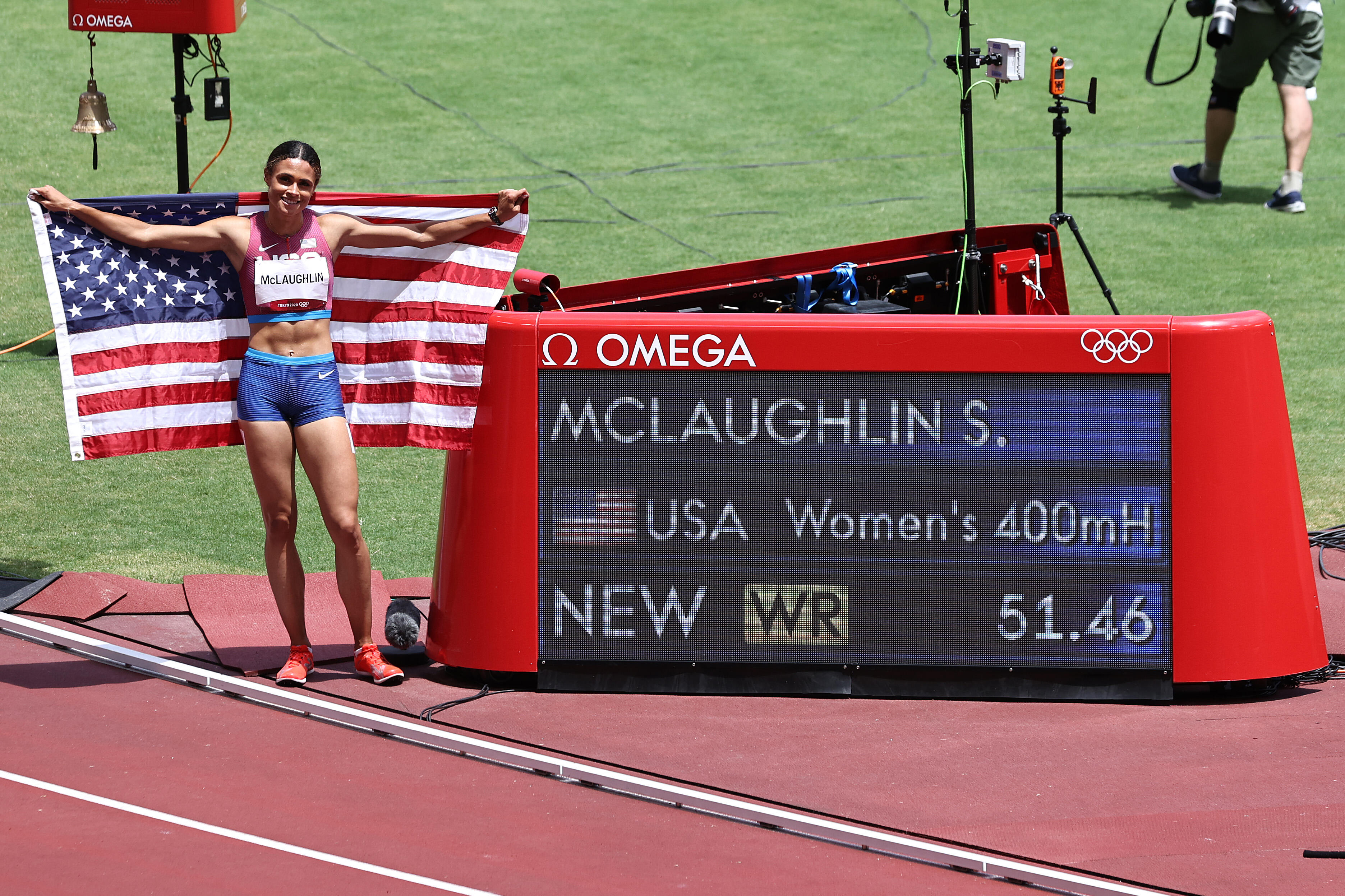 Sydney McLaughlin Breaks World Record While Grabbing Gold In 400m ...