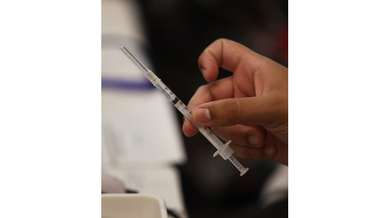Colleges In Miami-Dade County Set Up Vaccination Programs For Students
