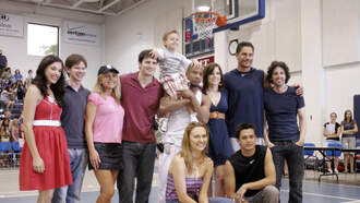 Barbara Alyn Woods & Her Juicy Couture Tracksuits On 'Drama Queens'