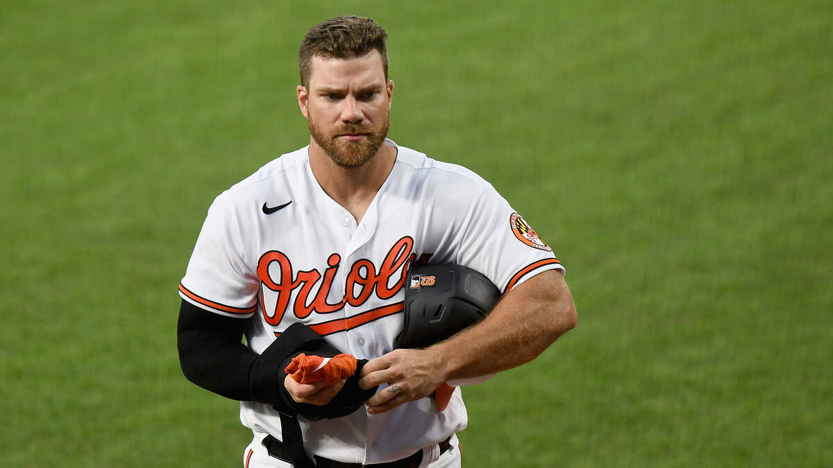 Orioles' Chris Davis and his wife to partner with University of