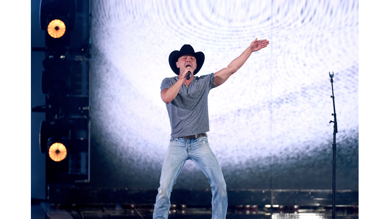 You May Need to Vaccinated to Attend Kenny Chesney's Show in Tampa in 2022