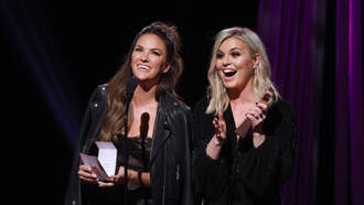 Becca Tilley & Tanya Rad Gush Over 'Gossip Girl' On 'Scrubbing In'