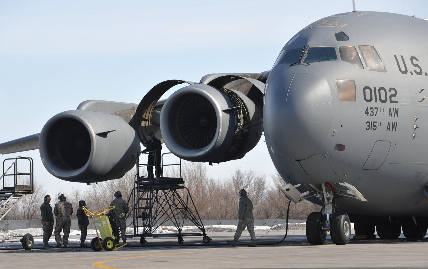 KYRGYZSTAN-US-MILITARY-NATO-AVIATION