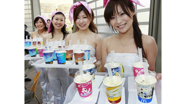 Dancers serve free sample of McDonald's...