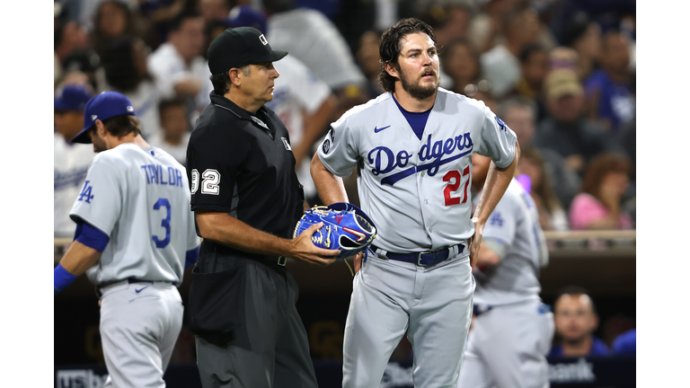 Los Angeles Dodgers v San Diego Padres