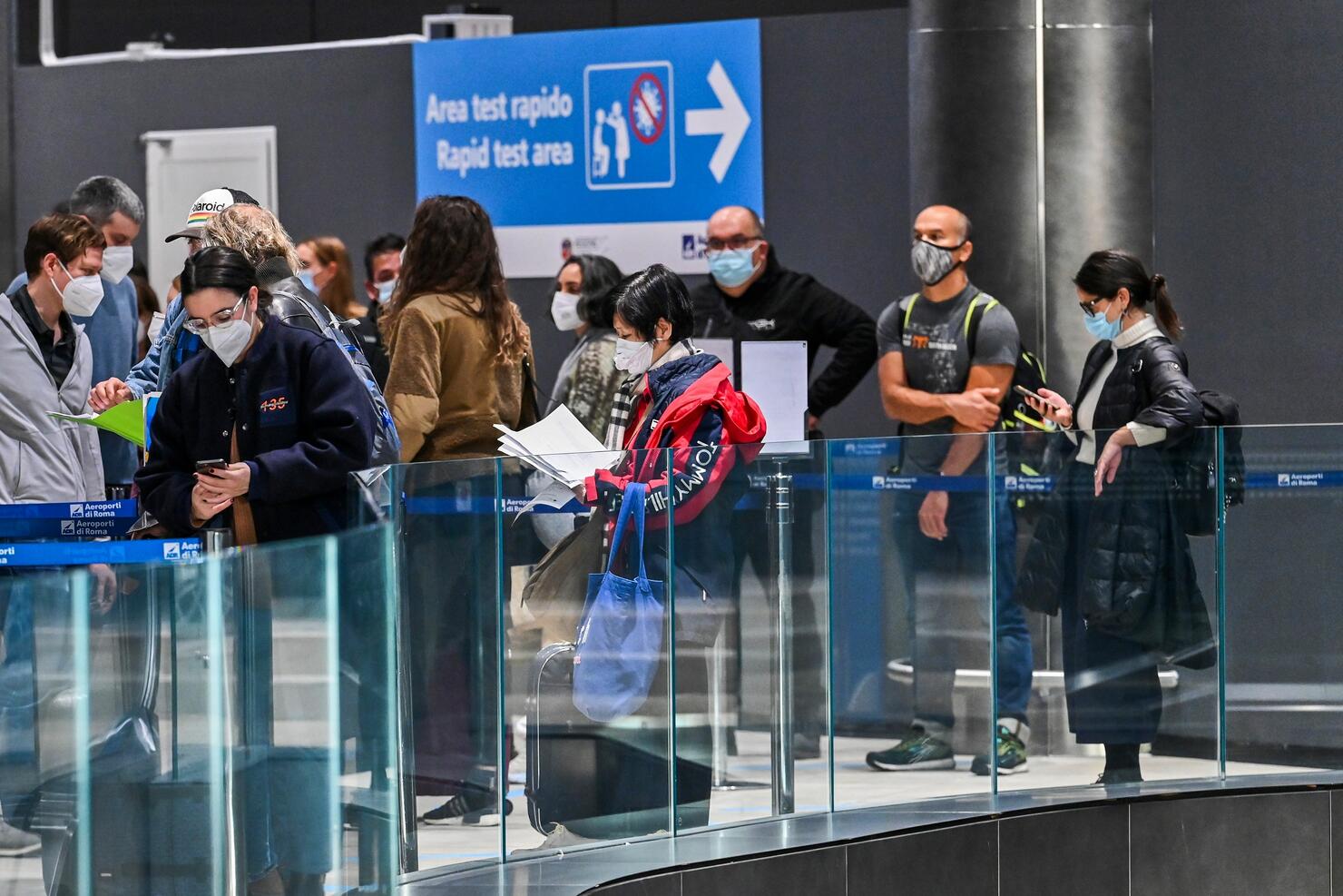 ITALY-US-HEALTH-VIRUS-TRANSPORT-AVIATION-TESTING