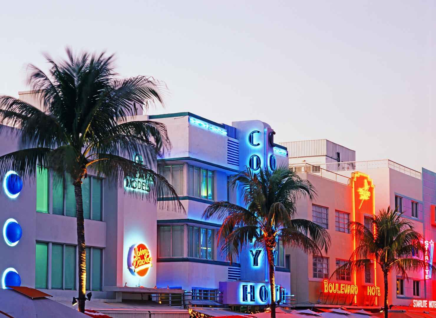 Art Deco buildings on Ocean Drive