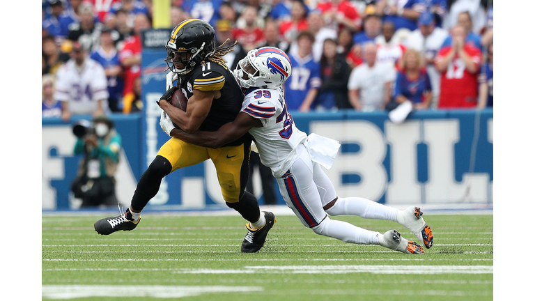 Pittsburgh Steelers v Buffalo Bills