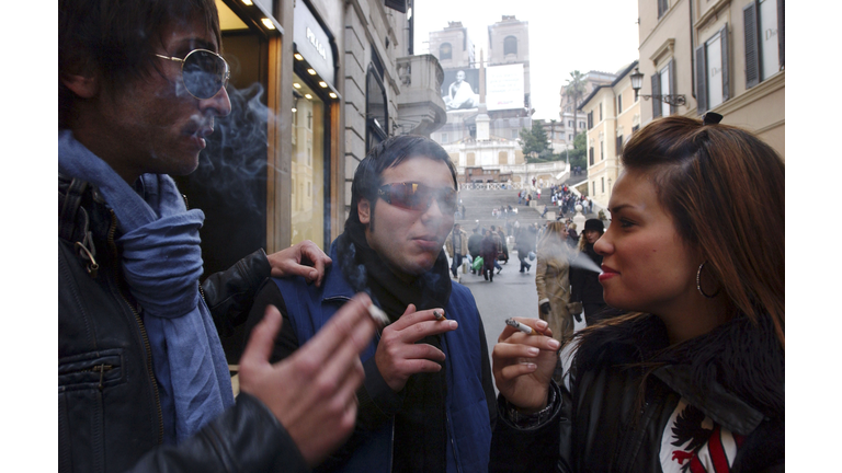 Italian Smoking Ban Takes Effect In Public Places