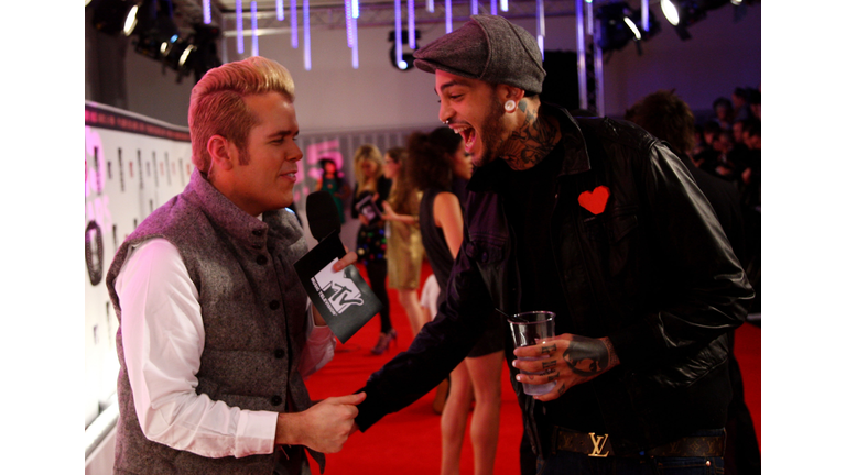 MTV Europe Music Awards 2008 - Perez Hilton Red Carpet Interviews