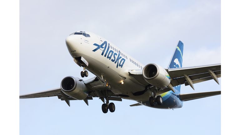 Alaska Airlines 737
