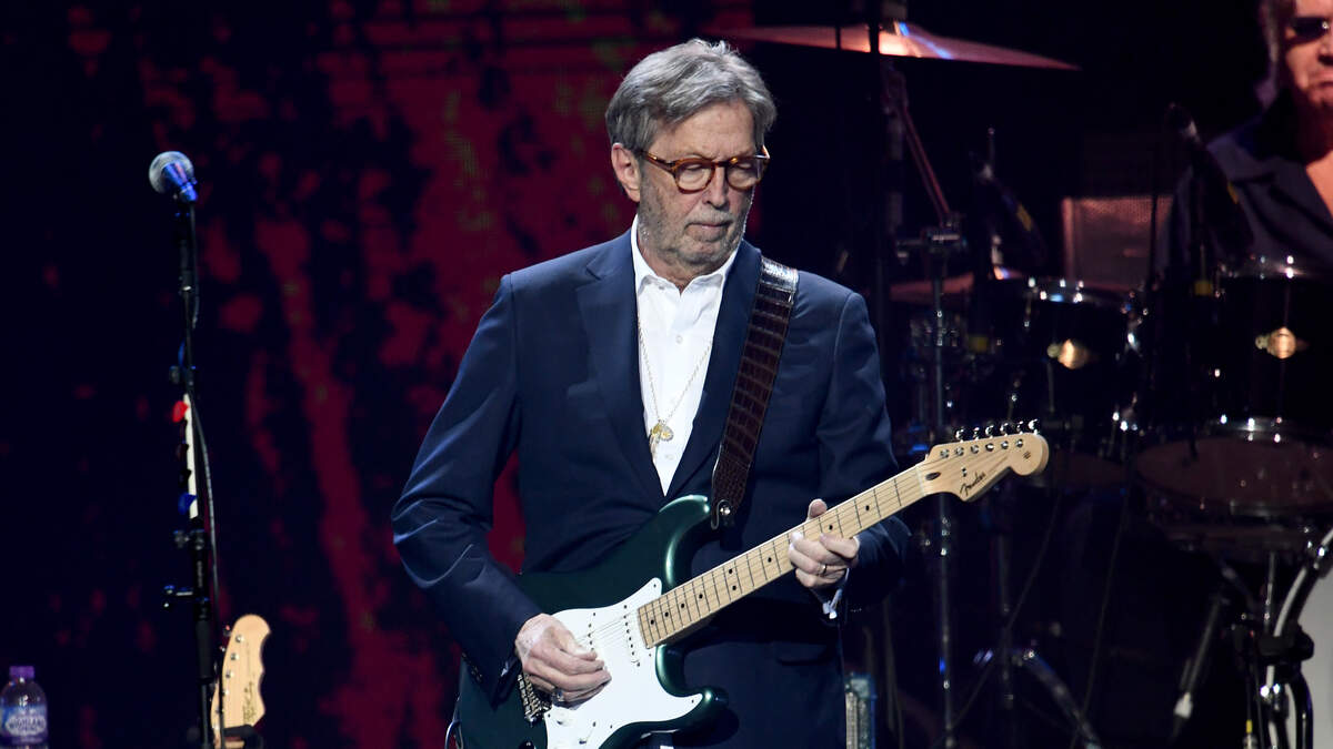 Eric Clapton opens U.S. tour with lean, classy Fort Worth set