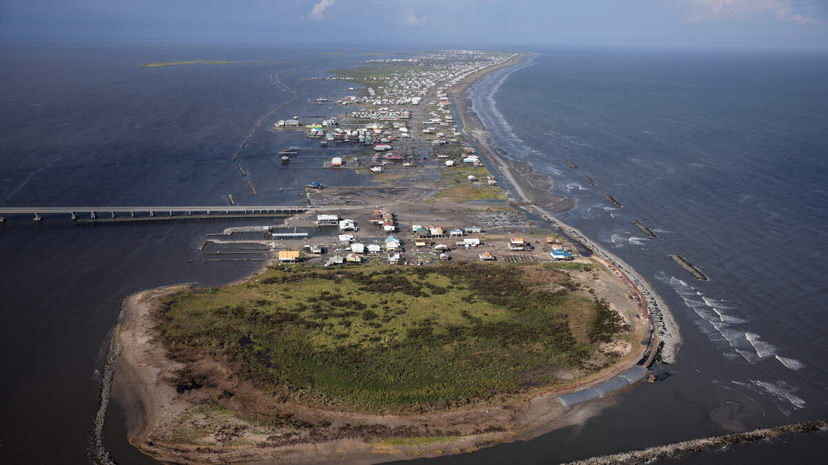 Baton Rouge Fire Dept. Assisting Grand Isle With Ida Recovery
