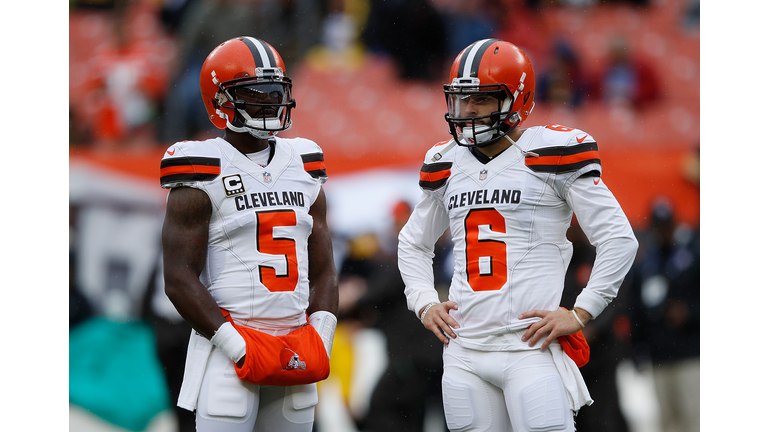 Pittsburgh Steelers v Cleveland Browns