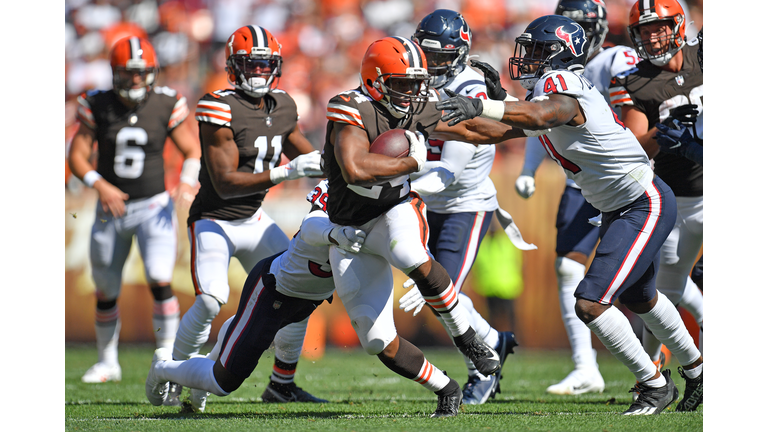 Houston Texans v Cleveland Browns