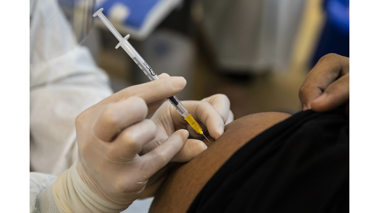 Thailand Vaccinates 12-18 Years Olds With Pfizer Vaccine