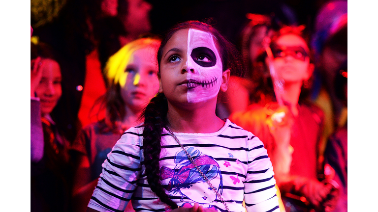 US-HALLOWEEN-KIDS-CLUBBING