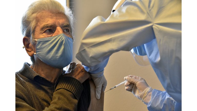Colombia Launches Mass Vaccination  To Speed Up Inoculation