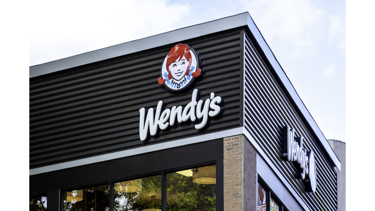 Sign of Wendy's restaurant in Niagara Falls, Ontario, Canada.