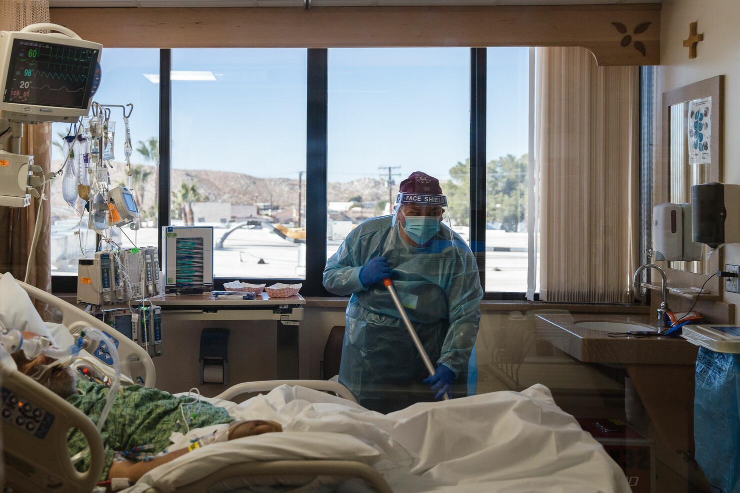 US-HEALTH-VIRUS-HOSPITAL