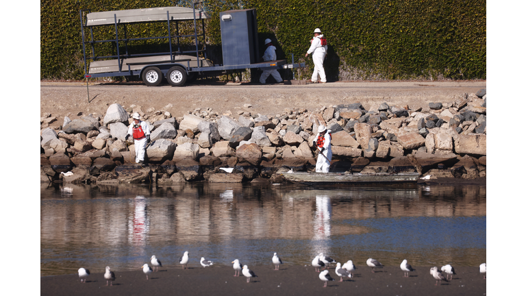 Major Oil Spill Fouls Southern California Beaches