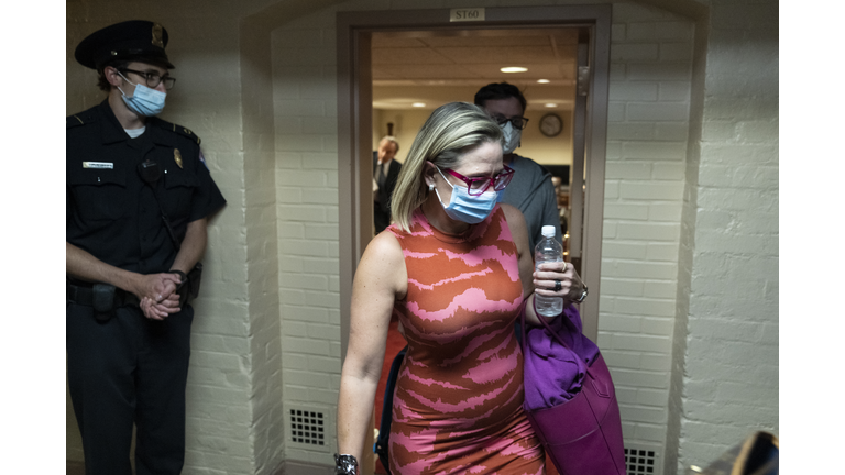 Congress Works To Pass An Infrastructure and Government Funding Bill