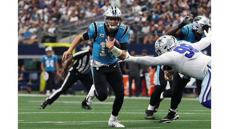 Carolina Panthers v Dallas Cowboys