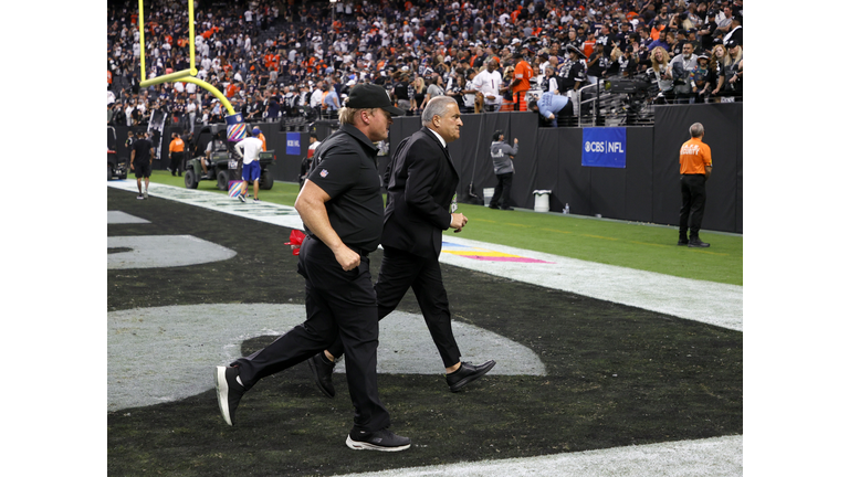 Chicago Bears v Las Vegas Raiders