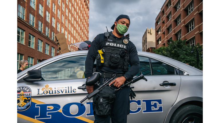 Louisville Reacts After Cop Charged With Wanton Endangerment In Breonna Taylors Death