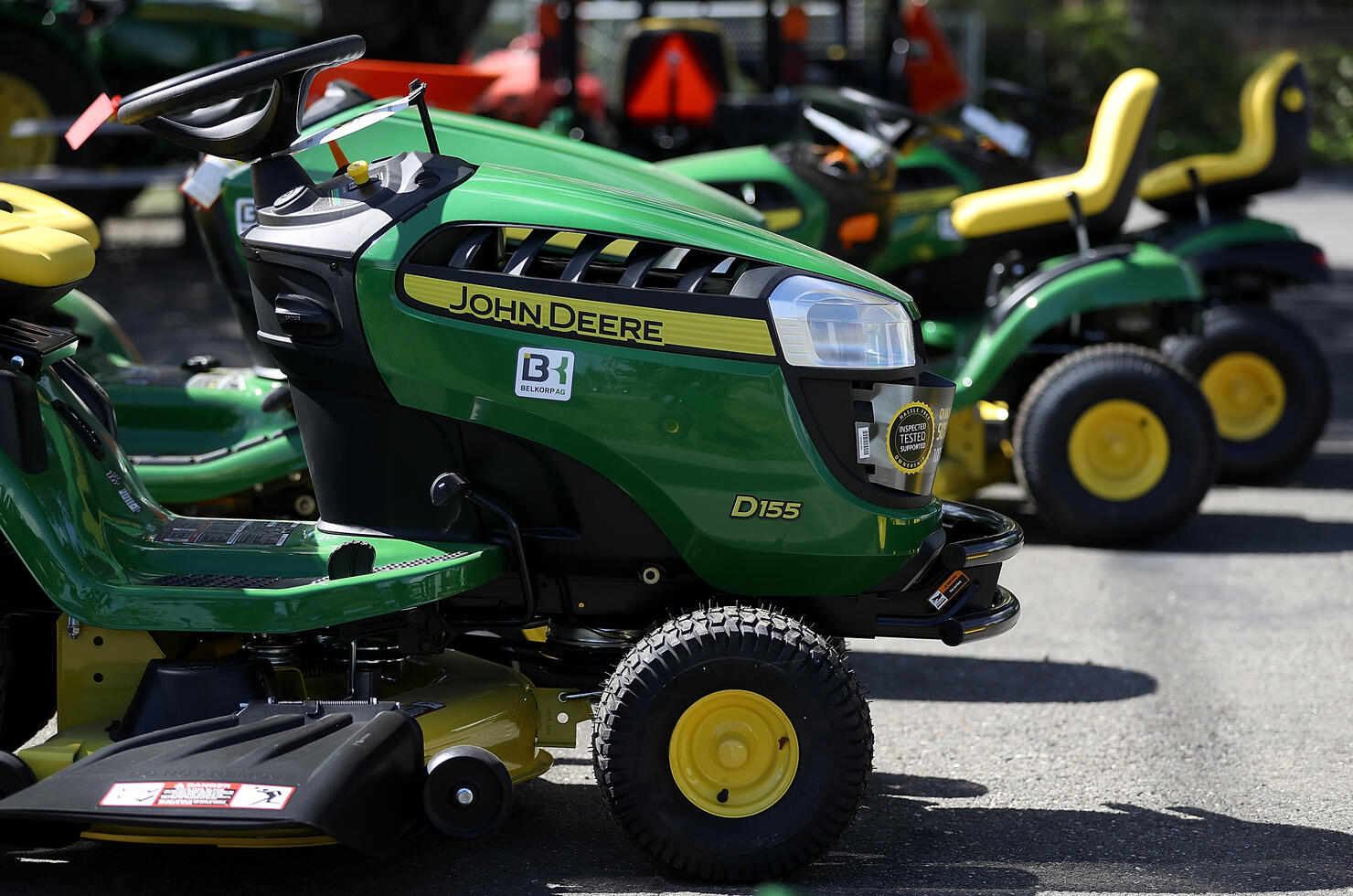 John Deere Reports Lower Quarterly Profits