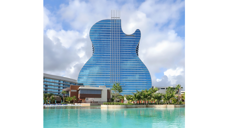 Guitar shape hotel in Florida