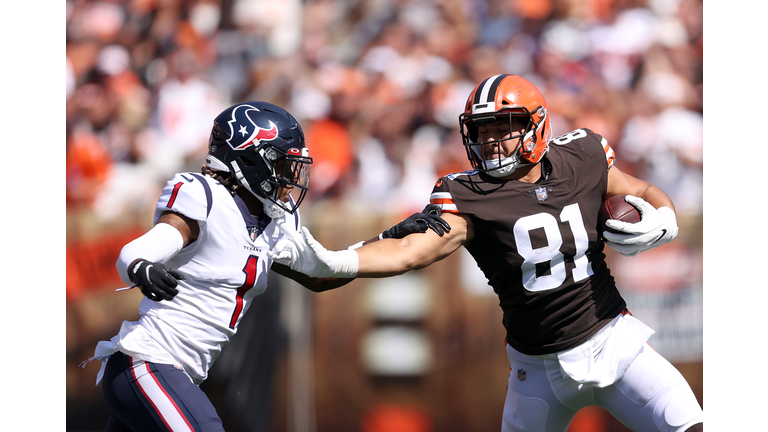 Houston Texans v Cleveland Browns