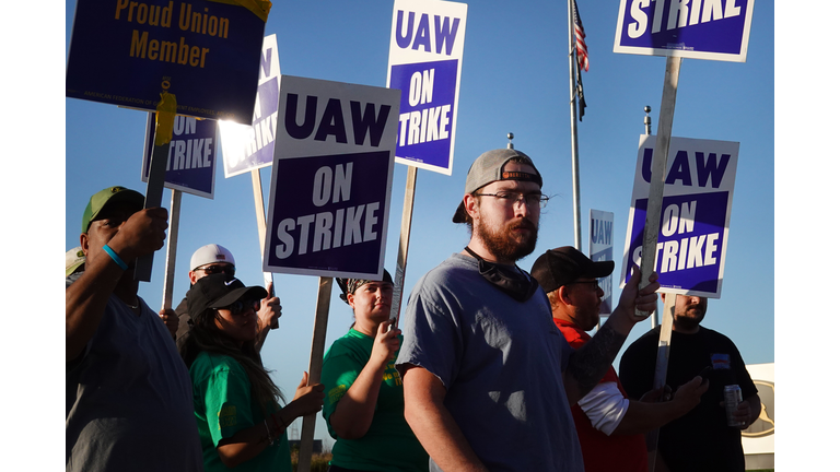 John Deere Workers Strike Over Contract