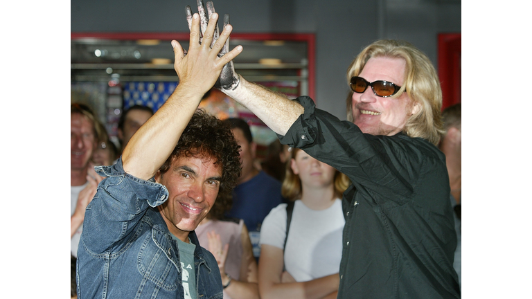 Hall And Oates Induction Into Rockwalk